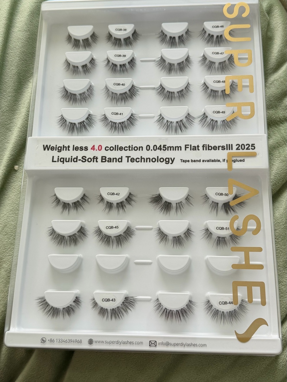 4 boxes New Lash Samples - Picture 2 of 7